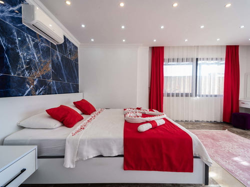  gece  -  Kasım
  | Kalkan İslamlar Balayı Villası: Jakuzili ve Özel Havuzlu Romantik Tatil